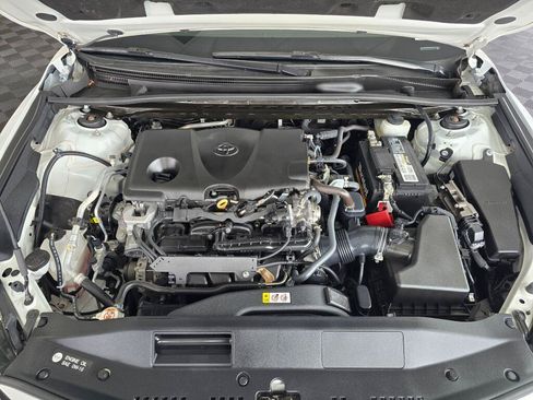 Used 2022 Toyota Camry LE FWD image 11