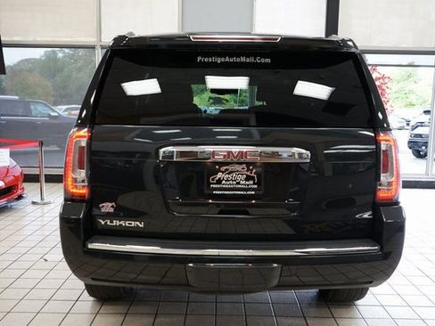Used 2020 GMC Yukon Denali w/ Denali Ultimate Package AWD/4WD image 18
