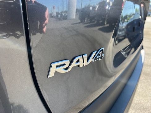Used 2024 Toyota RAV4 XLE AWD/4WD image 30