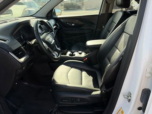 Used 2024 GMC Terrain SLT FWD image 9