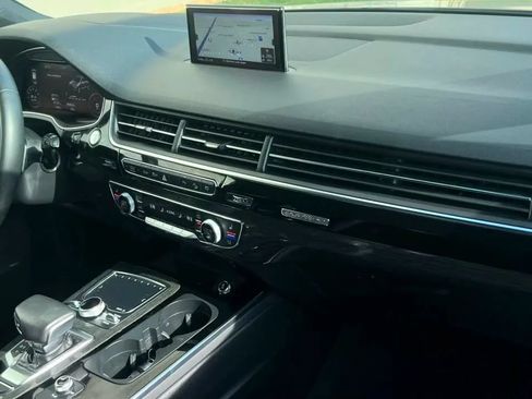 Used 2018 Audi Q7 3.0T Prestige AWD/4WD image 26