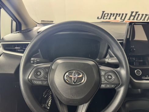 Used 2026 Toyota Corolla LE FWD image 12
