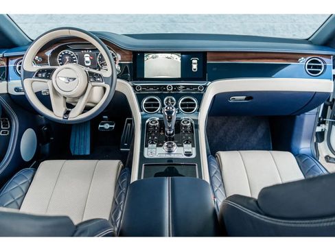 Used 2020 Bentley Continental GT image 4
