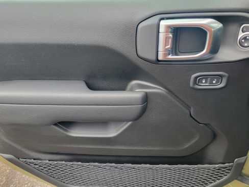 New 2026 Jeep Gladiator Sport image 25