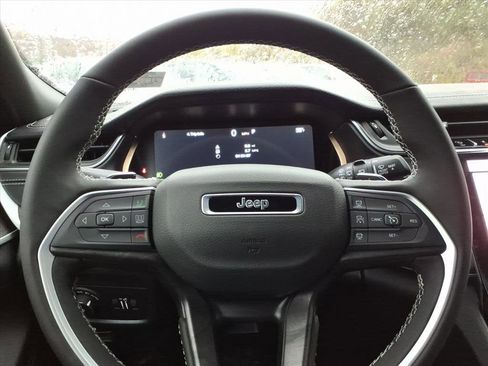 New 2025 Jeep Grand Cherokee Limited w/ MOPAR Finishing Package image 15