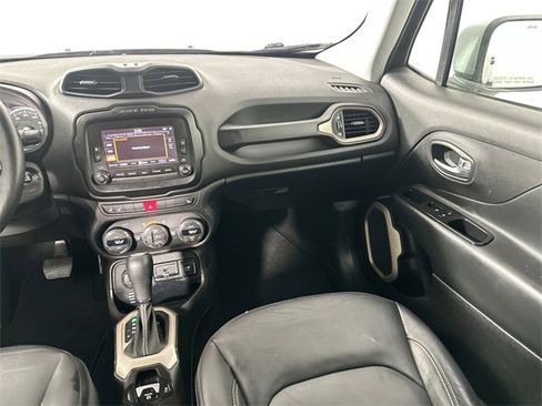 Used 2017 Jeep Renegade Limited image 28
