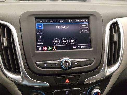 Used 2021 Chevrolet Equinox LS w/ LS Convenience Package AWD/4WD image 25