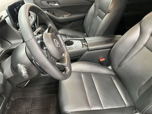 Used 2023 Nissan Rogue SL w/ SL Premium Package FWD image 10