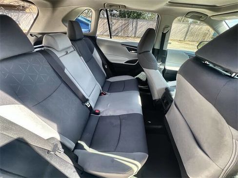 Used 2019 Toyota RAV4 XLE w/ Convenience Package image 26