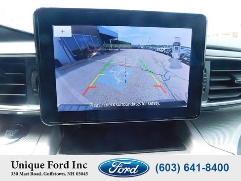 Used 2023 Ford Explorer XLT w/ Equipment Group 202A AWD/4WD image 21