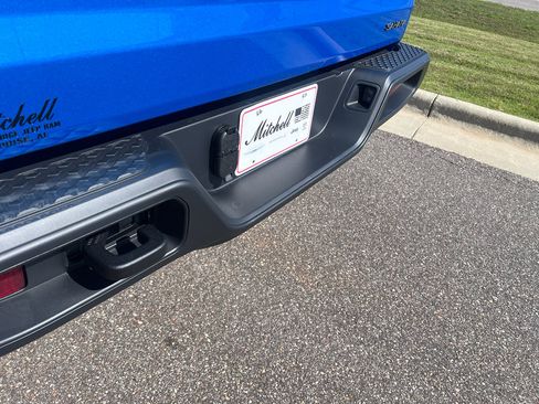 New 2026 Jeep Gladiator Sport image 6