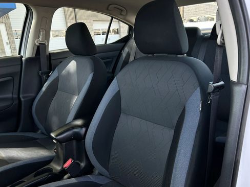 Used 2024 Nissan Versa SV w/ Trunk Package FWD image 9