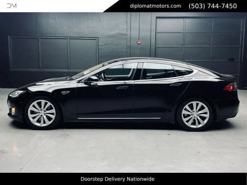Used 2014 Tesla Model S RWD image 4