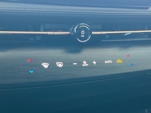 Certified 2024 Nissan Ariya FWD image 23