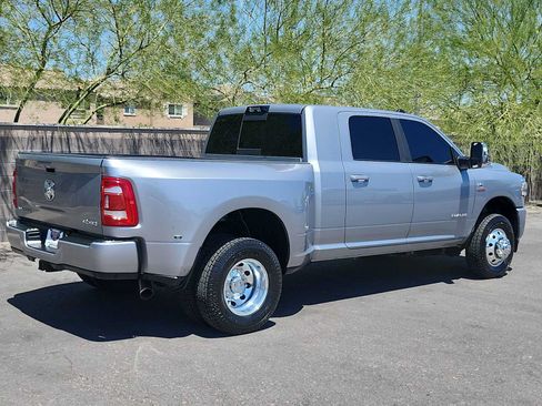 Used 2024 RAM 3500 Laramie AWD/4WD image 8