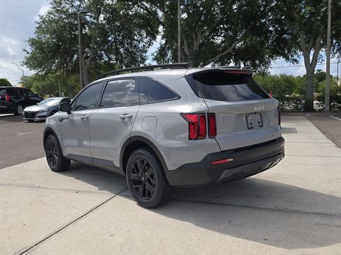 Certified 2022 Kia Sorento S AWD/4WD image 6