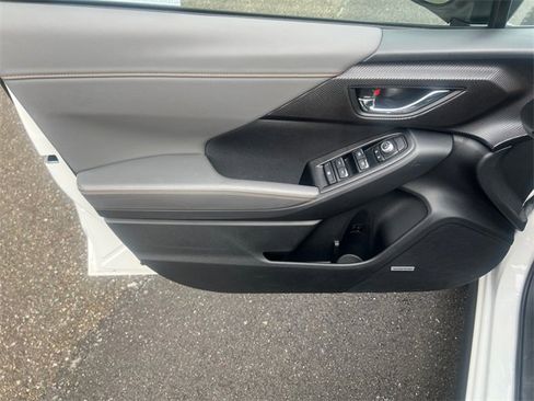 Used 2025 Subaru Crosstrek 2.5i Limited w/ Crosstrek Mirror Package image 17