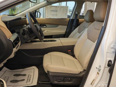 New 2026 Nissan Murano Platinum image 4