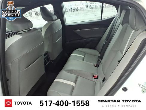 Used 2025 Toyota Camry SE image 11