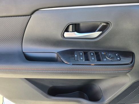 Certified 2025 Nissan Kicks SR FWD image 21