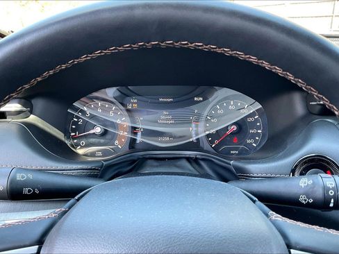 Used 2022 Jeep Compass Limited image 18