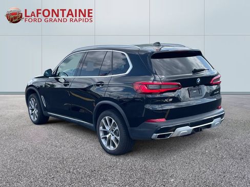 Used 2019 BMW X5 xDrive40i w/ Premium Package 2 AWD/4WD image 5