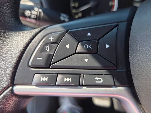 Used 2024 Nissan Altima 2.5 SV FWD image 22