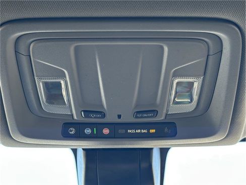 Used 2021 Chevrolet Silverado 2500 LT w/ Convenience Package image 27