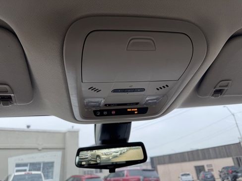 Used 2020 Buick Enclave Premium w/ Surround and Sites Package image 29