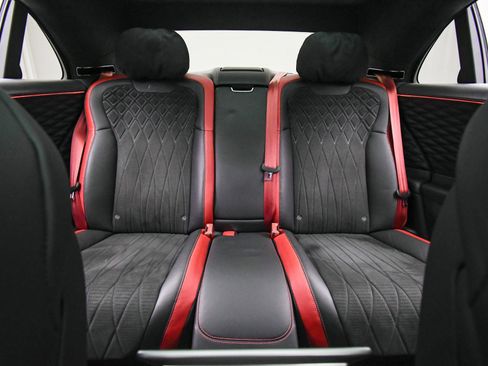 Certified 2023 Bentley Flying Spur W12 image 19