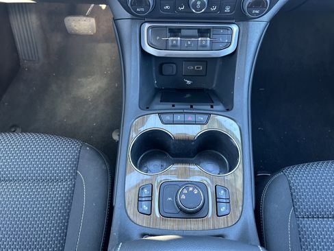 Used 2023 GMC Acadia SLE w/ Driver Convenience Package image 56