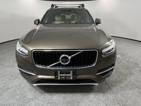 Used 2017 Volvo XC90 T6 Momentum w/ Vision Package image 10