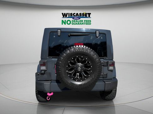 Used 2017 Jeep Wrangler Unlimited Sahara w/ Dual Top Group AWD/4WD image 23