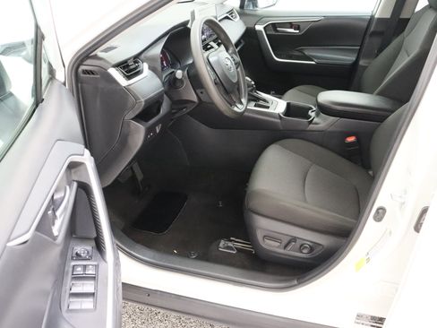 Certified 2025 Toyota RAV4 XLE FWD image 13