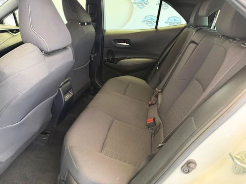 Used 2023 Toyota Corolla SE w/ SE Premium Package FWD image 18