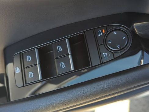 New 2026 MAZDA MAZDA3 Hatchback w/Premium Plus Pkg image 12