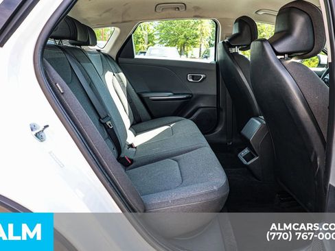 Used 2025 Kia K4 FWD image 22