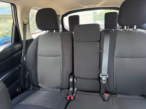 Used 2020 Nissan Pathfinder SV AWD/4WD image 29