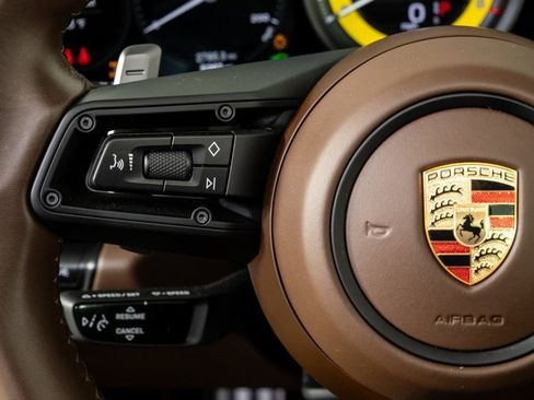 Certified 2024 Porsche 911 Targa 4S image 10