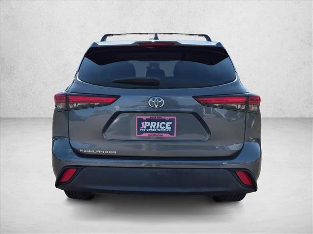 Used 2020 Toyota Highlander L FWD image 7