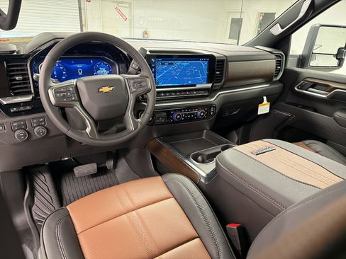 New 2026 Chevrolet Silverado 2500 High Country w/ High Country Premium Package AWD/4WD image 28
