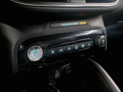 Used 2024 Ford Escape Platinum image 18