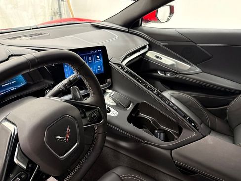 Used 2024 Chevrolet Corvette Stingray Coupe w/ Z51 Performance Package image 20