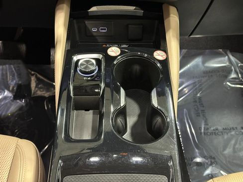 Used 2024 Buick Envision Preferred image 17