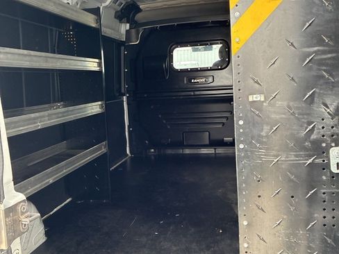 Used 2023 RAM ProMaster 2500 w/ Convenience Group FWD image 13