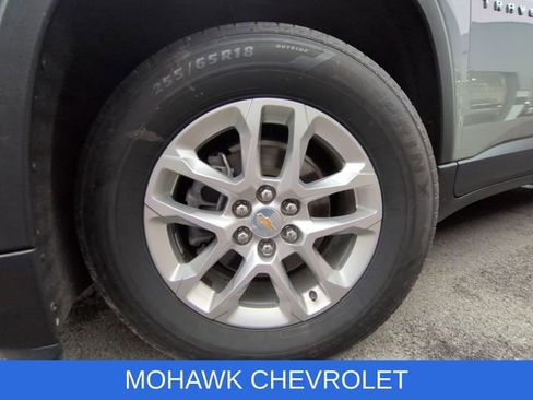 Used 2024 Chevrolet Traverse LS w/ Safety Package AWD/4WD image 33