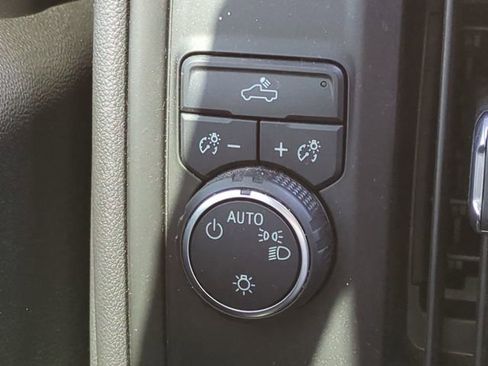 Used 2022 Chevrolet Silverado 1500 Custom RWD image 29