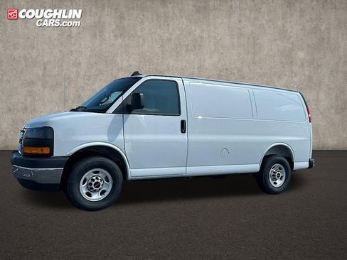 New 2025 GMC Savana 2500 w/ Enhanced Convenience Package image 4