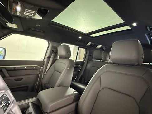 Certified 2025 Land Rover Defender 110 S image 27