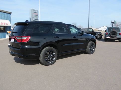 Used 2024 Dodge Durango GT image 4